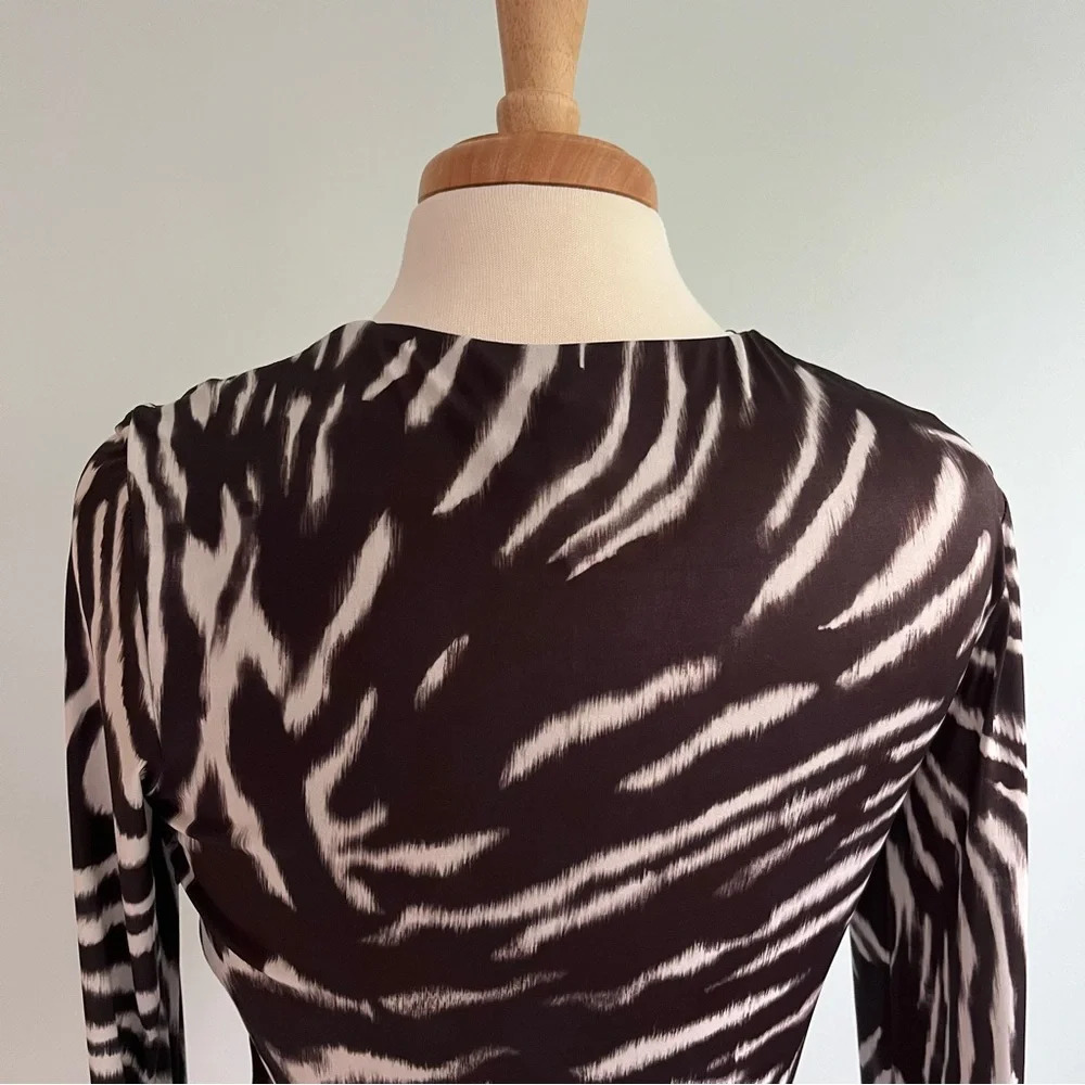 Zara NWT Zebra Animal Print Long Sleeve V-Neckline Stretch Dress Size Medium - Picture 7 of 15